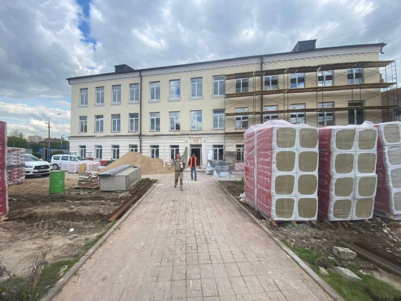 Работы по капремонту в «Домодедовской школе №2» завершены на 40% 