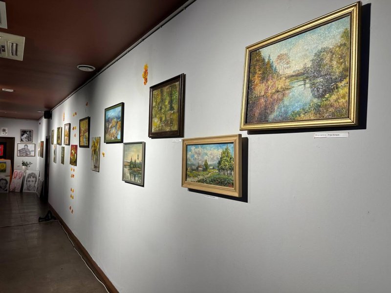 В Домодедово представили осеннюю художественную выставку в новом формате 