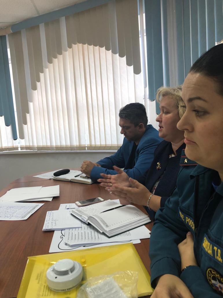  4 июля 2019 года в офисе ПКФ "Гюнай"состоялось совещание с общественными помощниками главы и председателями уличных комитетов
