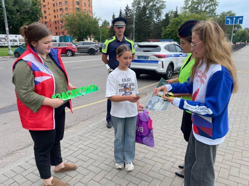 Госавтоинспекция в выходные дни проводит профилактическую работу по безопасности дорожного движения в Домодедово