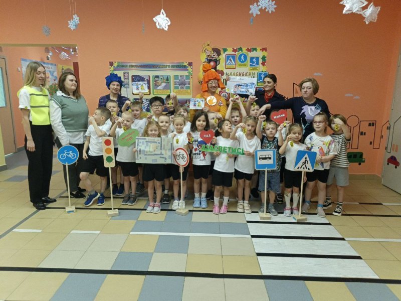 В г.о. Домодедово сотрудники Госавтоинспекции совместно с педагогами провели квест-игру по правилам дорожного движения с героями мультфильма «Фиксики»