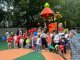 1 июня День защиты детей отметили в микрорайоне Северный праздничным открытием детской игровой площадки во дворе дома № 34 по Каширскому шоссе. На праздник собрались ребята и их родители из этого дома и соседних дворов. 