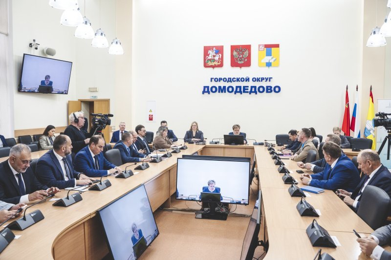 Ключевые темы традиционного оперативного совещания с командой, которое провела первый заместитель главы Марина Ивановна Ведерникова