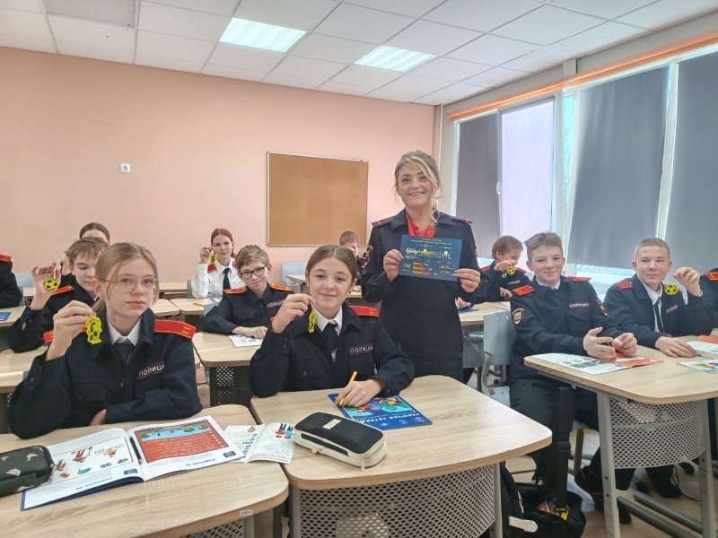 Сотрудница Госавтоинспекции в Домодедово провела викторину по Правилам дорожного движения