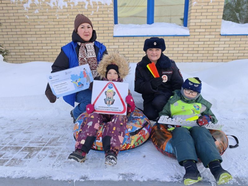 Госавтоинспекторы в одном из детских садов г.о. Домодедово напомнили ребятам о необходимости соблюдения Правил дорожного движения