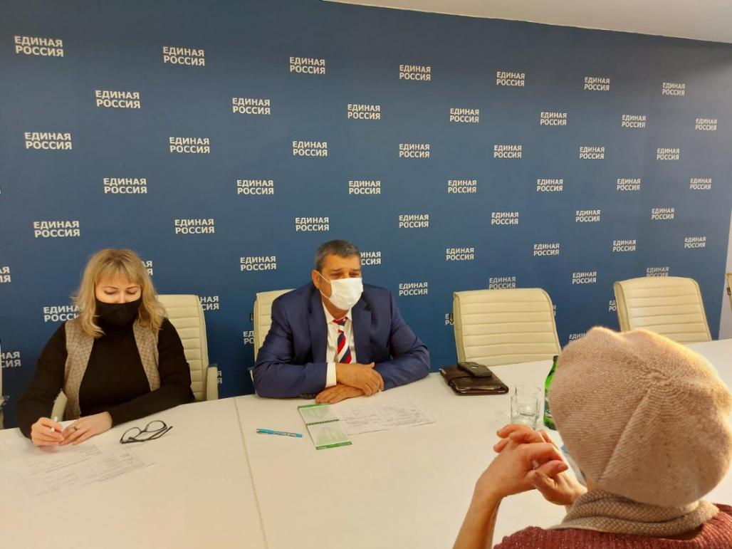 Депутаты Совета депутатов провели прием граждан Депутаты Совета депутатов провели прием граждан