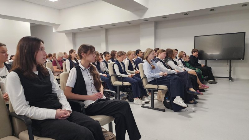 В Домодедово обсудили киберпреступления со школьниками!