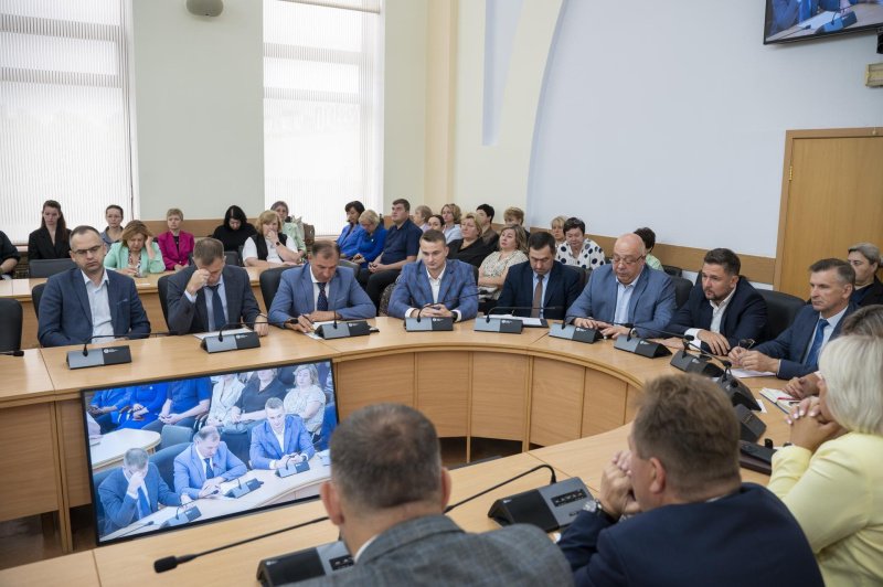 В Домодедово подводят итоги недели: вывоз отходов, ремонт дорог, замена освещения и вакцинация