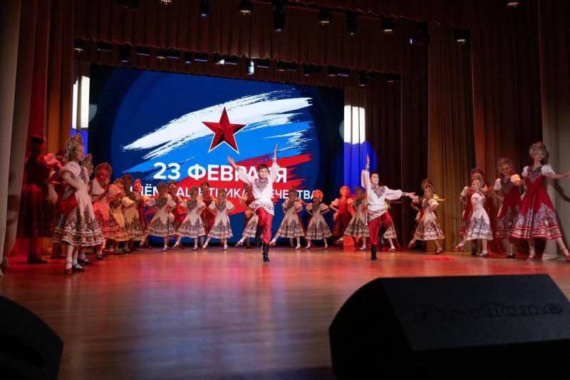 Ко Дню защитника Отечества в Домодедово прошел праздничный концерт для военнослужащих и жителей округа