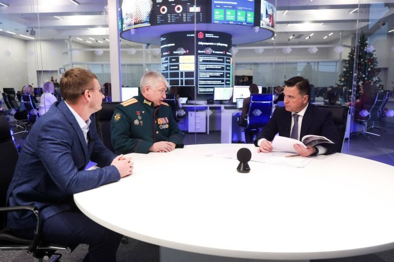 На личном приёме у Губернатора Подмосковья домодедовцы обратились с просьбой обустроить тротуар и освещение на участке автодороги «Востряково – Буняково»