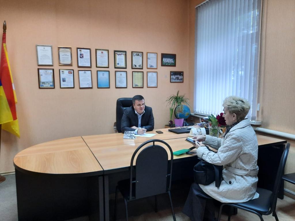 Рогов прием июнь 1.jpg Рогов прием июнь 1.jpg