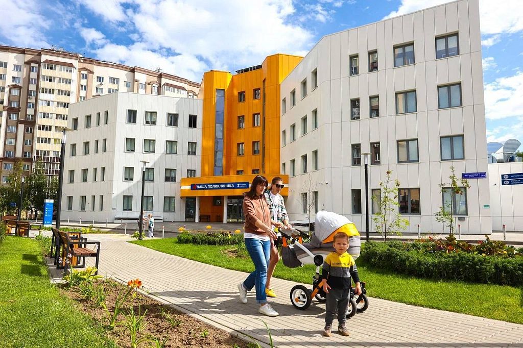 Алиса центральная ул 2 микрорайон южный фото Губернатор Московской области и глава Домодедово осмотрели поликлинику № 2 микро